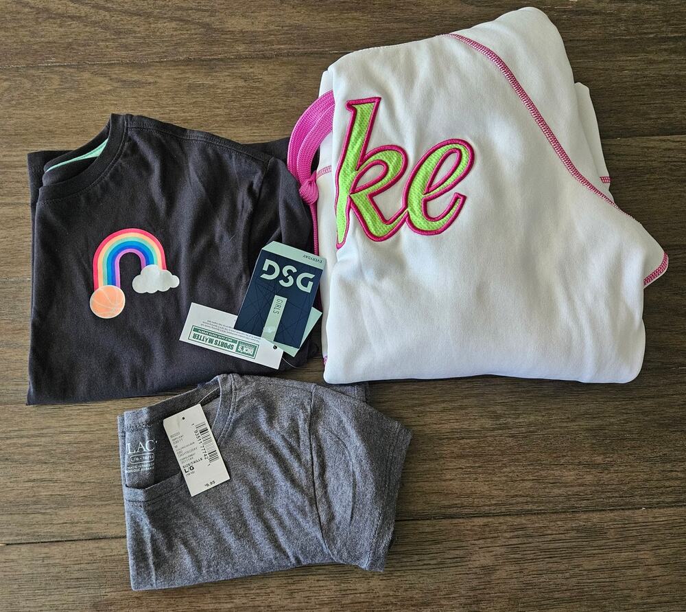 Lot of 3 Girls Tops , 2 Tshirts, 1 Hoodie, Nike, DSG, Childrens Place Size Large